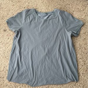 Lululemon Quick Pace Short Sleeve shirt
